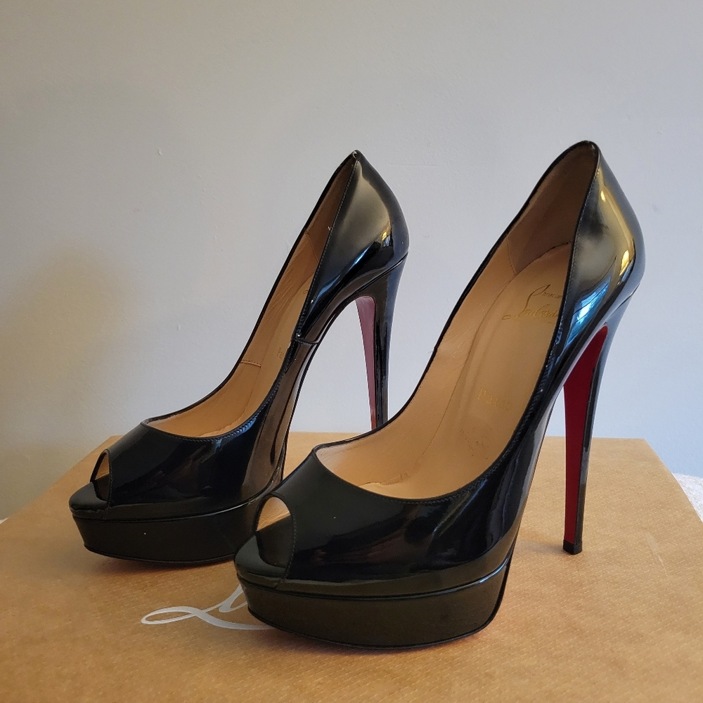 Christian Louboutin Lady Peep 39